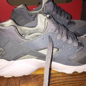 Huarache Run Sneakers